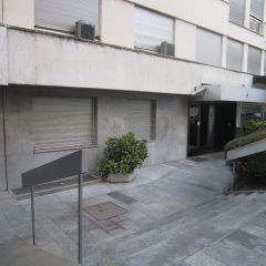 A Champel à Genève, studio meublé au 2ème étage côté cour
