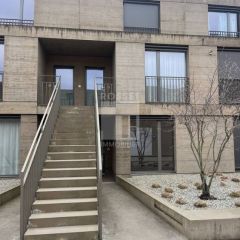 Appartement duplex traversant de 4.5 pièces au 1er étage avec balcons
