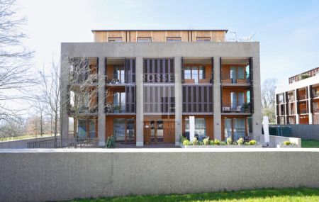 Bel appartement de 4 pièces au rez-de-chaussée  d'un immeuble récent