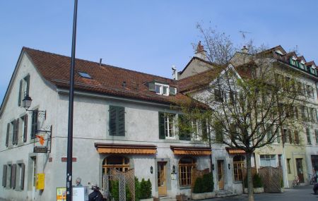 Au coeur de Carouge, charmant appartement de 4 pièces dans…