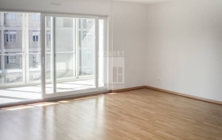 Appartement traversant de 5 pièces - Quartier des Nations