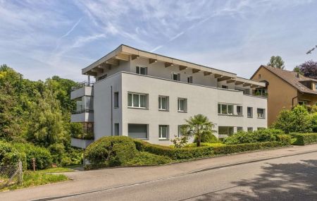 Schöner Ausblick in den Wenkenhofpark