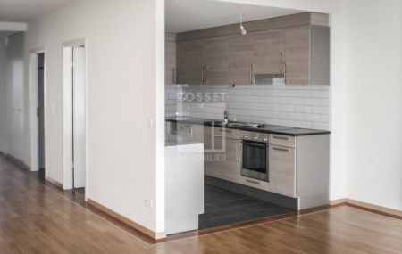 Appartement traversant de 5 pièces - Quartier des Nations