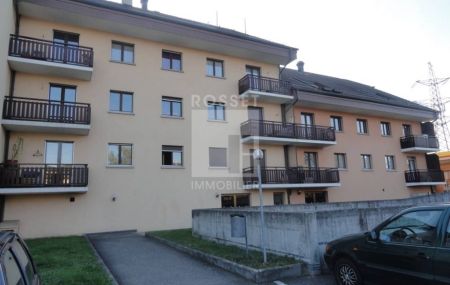 Appartement de 4 pièces au rez-de-chaussée avec balcon