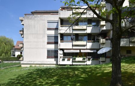 Appartement de 4 pièces au 1er étage avec deux balcons