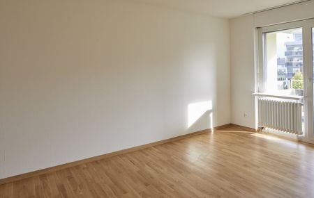 Helle Familienwohnung mit zwei Balkonen und guter Anbindung