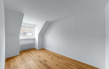 Erstvermietung nach Sanierung: helle 5.5-Zimmer-Wohnung