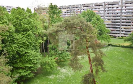 Studio au 5ème étage au calme avec balcon