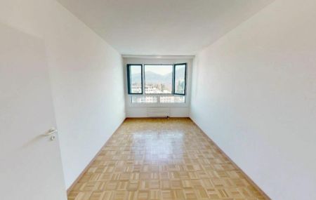 Bel appartement de 8 pièces triplex attique !