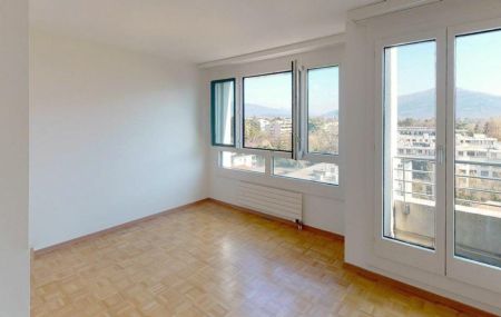 Bel appartement de 8 pièces triplex attique !