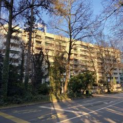 Appartement 5 pièces avec balcons à Florissant