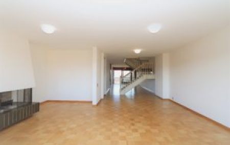 Appartement de 7,5 pièces duplex-attique proche des organisations internationales