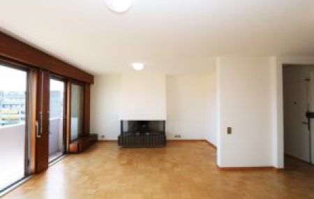 Appartement de 7,5 pièces duplex-attique proche des organisations internationales