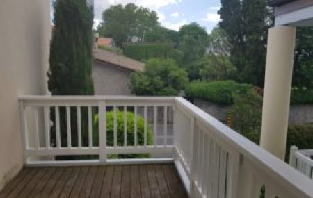 Joli appartement duplex de 4 pièces avec balcons à Corsier