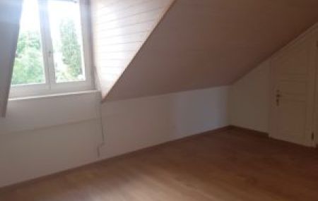 Joli appartement duplex de 4 pièces avec balcons à Corsier