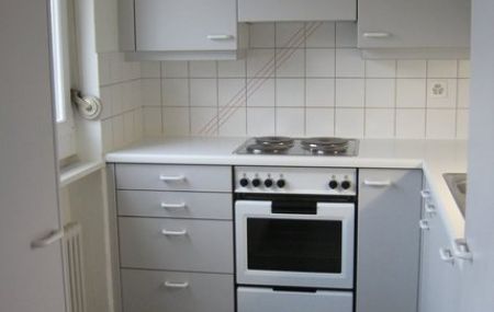 MIETEN OHNE KAUTION - 2.5 Zimmerwohnung im Grünen von Adliswil