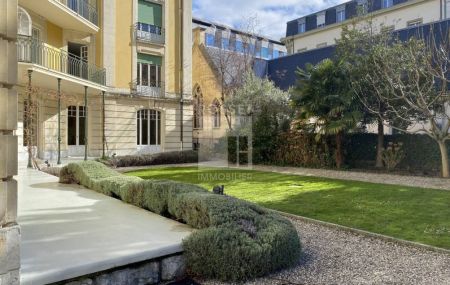 SPLENDIDE APPARTEMENT DE 8 PIECES AVEC JARDIN A DEUX PAS DU LAC