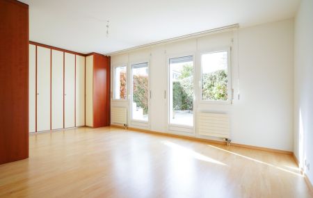 Appartement de 5 pièces en rez de jardin avec sous-sol aménagé