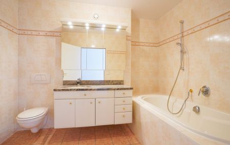 Appartement de 5 pièces en rez de jardin avec sous-sol aménagé
