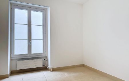 5 pièces (3 chambres) au 1er étage d'une maison...