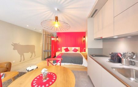 RÉSIDENCE MEUBLÉE DE STANDING "PETITE COUR" STUDIOS AVEC SERVICES HÔTELIERS - SWISS TOUCH