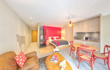 RÉSIDENCE MEUBLÉE DE STANDING "PETITE COUR" STUDIOS AVEC SERVICES HÔTELIERS - SWISS TOUCH