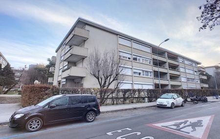 Appartement de 2 pièces au rez-de-chaussée