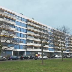 Appartement spacieux comprenant une grande cuisine, salle de bains wc séparé, grand séjour salle à manger et une chambre.