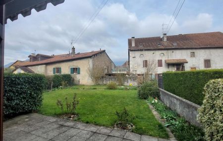 Bel appartement de 7 pièces en duplex avec un grand jardin et une jolie terrasse