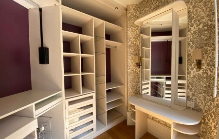 Appartement 4.5 pièces avec balcon à Plainpalais