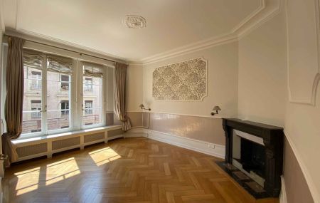 Appartement 4.5 pièces avec balcon à Plainpalais