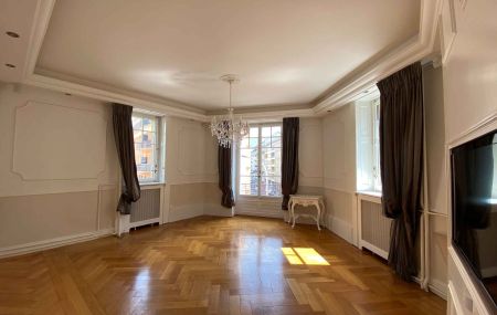 Appartement 4.5 pièces avec balcon à Plainpalais