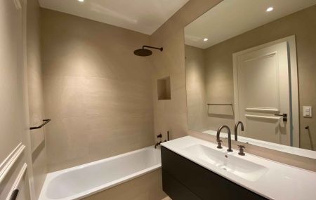 Appartement neuf de 5 pièces en triplex avec jardin et vue lac à Hermance