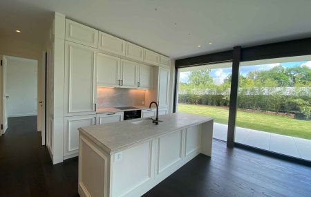 Appartement neuf de 6 pièces en duplex avec jardin à Hermance