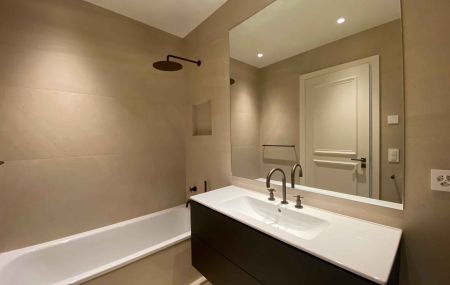 Appartement neuf de 6 pièces en duplex avec jardin à Hermance