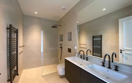 Appartement neuf de 6 pièces en duplex avec jardin à Hermance