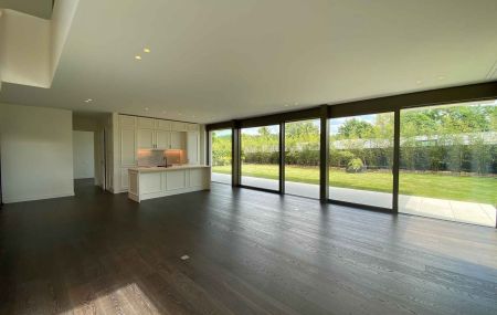 Appartement neuf de 6 pièces en duplex avec jardin à Hermance