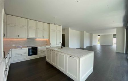 Magnifique appartement neuf de 6 pièces en attique avec vue lac à Hermance