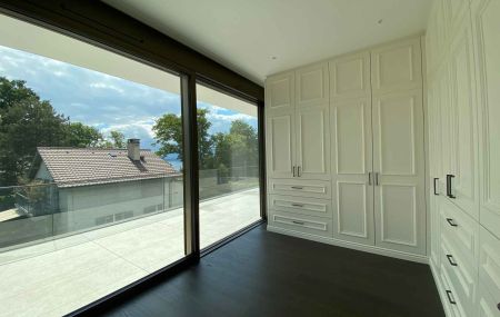 Magnifique appartement neuf de 6 pièces en attique avec vue lac à Hermance