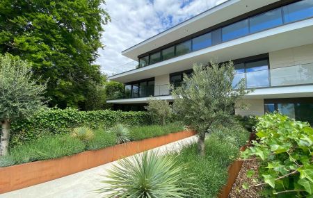 Magnifique appartement neuf de 6 pièces en attique avec vue lac à Hermance