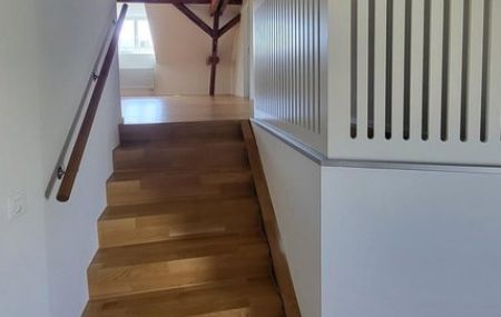 Grosszügige 2-Zimmer Dachwohnung