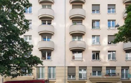 ATTIQUE de 5 pièces au 8ème étage avec accès direct par l'ascenseur