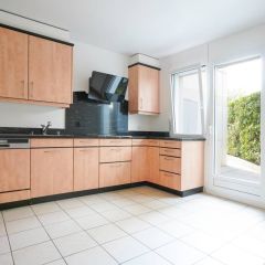 Appartement de 5 pièces en rez de jardin avec sous-sol aménagé