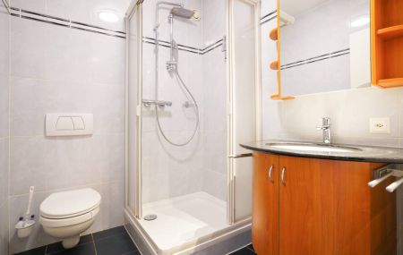 Appartement de 5 pièces en rez de jardin avec sous-sol aménagé