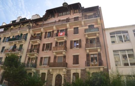 Appartement de 2 pièces plus chambrette, environ 43 m2, 4ème étage. Visites groupées directement sur place, sans inscription, mercredi 25.6.2025 de 17h00 à 18h00