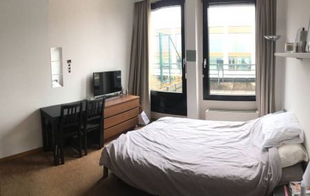 Studio meublé en attique au Centre ville