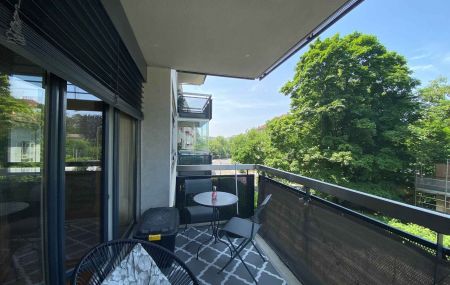 Appartement de 3 pièces avec balcon à Plainpalais proche Hôpital