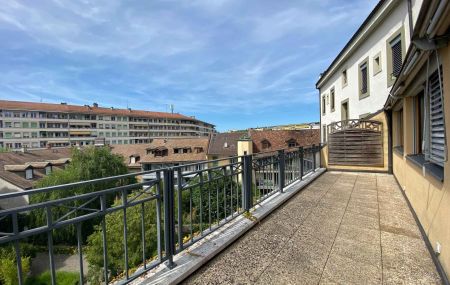 Appartement duplex de 5 pièces en attique avec 2 terrasses Vieux-Carouge