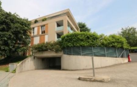 Appartement moderne de 5 pièces avec balcons à Vésenaz