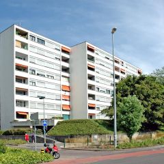 appartement de 3 pièces, lumineux, au 6ème étage.